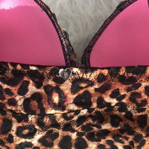 NWT! PINK Victoria’s Secret bra - Picture 4 of 6